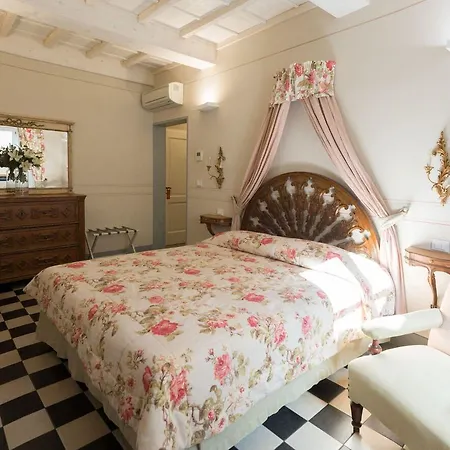 Corte Dei Neri Residenza D'epoca Couette-café 4*
